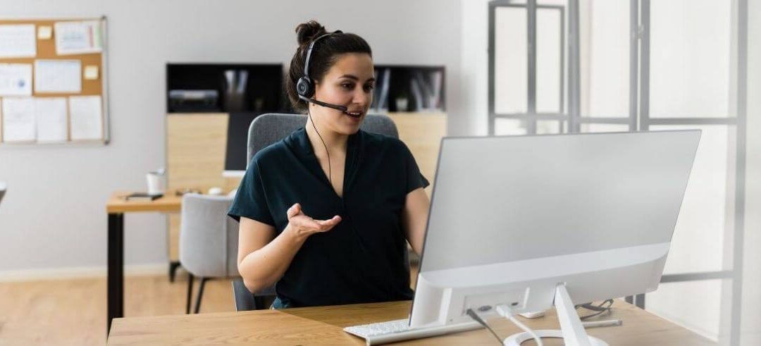 Trabajar desde casa como Asistente Virtual: La profesión en auge que te permite conciliar vida laboral y personal